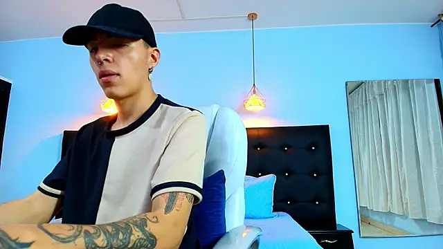 Lobo 17  online show from 02/21/25, 07:01