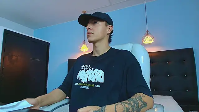 Lobo 17  online show from 03/09/25, 03:54