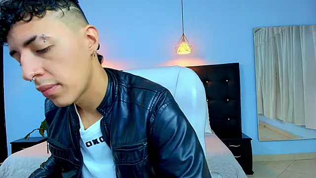 Lobo 17  online show from 03/22/25, 03:52