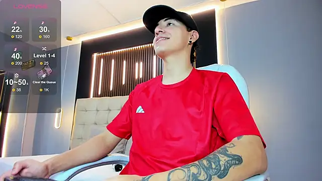 Lobo 17  online show from 04/14/26, 03:45