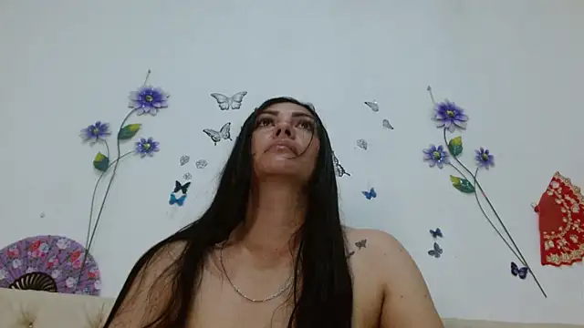 Snapshot of marlymilf6 chatting on 09/10/25, 03:12 marlymilf6 online show from 09/10/25, 03:12