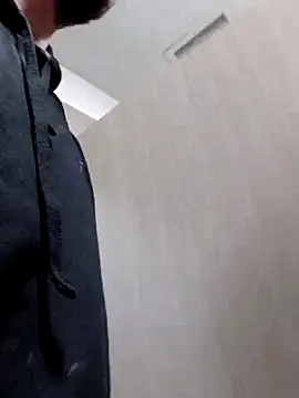 QcMisterv13 online show from 01/28/25, 11:50