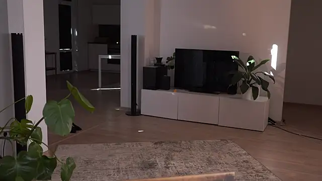 EsmaCrumbley online show from 03/18/26, 04:26