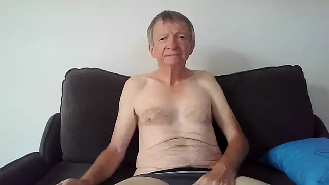 naturiste974 online show from 12/19/25, 08:32