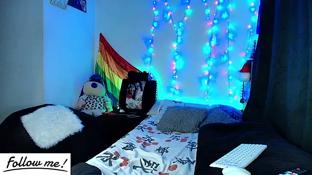 twink sebas  online show from 01/03/25, 12:54