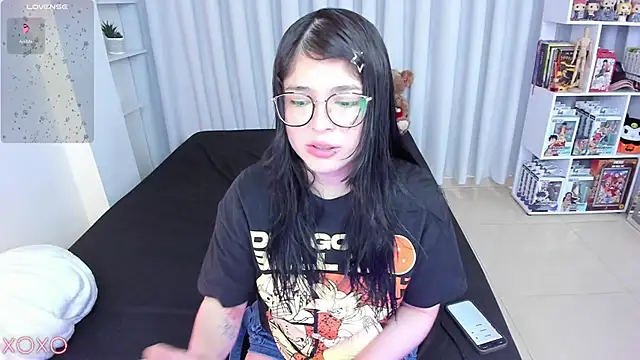 misshoneyxxx online show from 02/03/26, 08:03