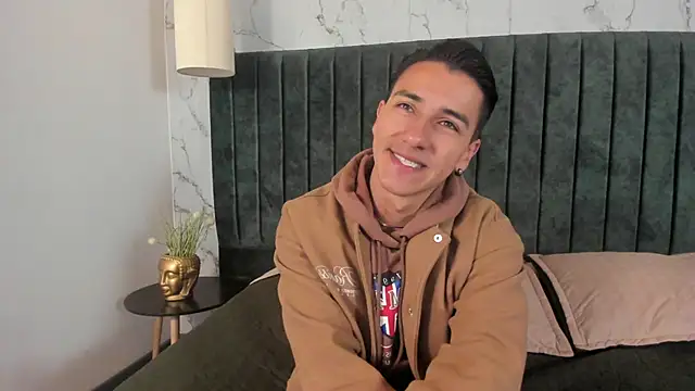 Andy Joy  online show from 03/04/26, 12:00