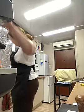 cinnabon  online show from 01/19/25, 01:22