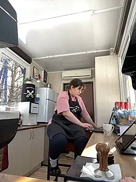 cinnabon  online show from 02/10/25, 08:53