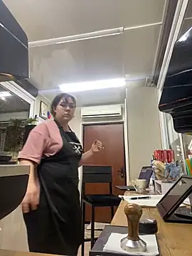 cinnabon  online show from 02/11/25, 05:50