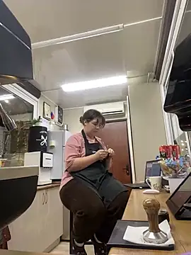 cinnabon  online show from 02/16/25, 03:27