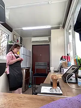 cinnabon  online show from 03/14/25, 12:18