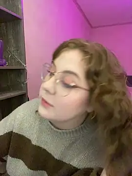 cinnabon  online show from 03/19/25, 03:19