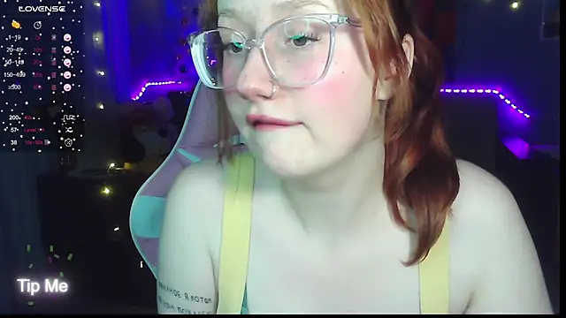 Snapshot of KrisTyBooBsin chatting on 12/21/24, 03:31 KrisTyBooBsin online show from 12/21/24, 03:31