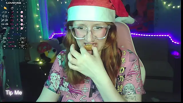 Snapshot of KrisTyBooBsin chatting on 12/22/24, 03:44 KrisTyBooBsin online show from 12/22/24, 03:44