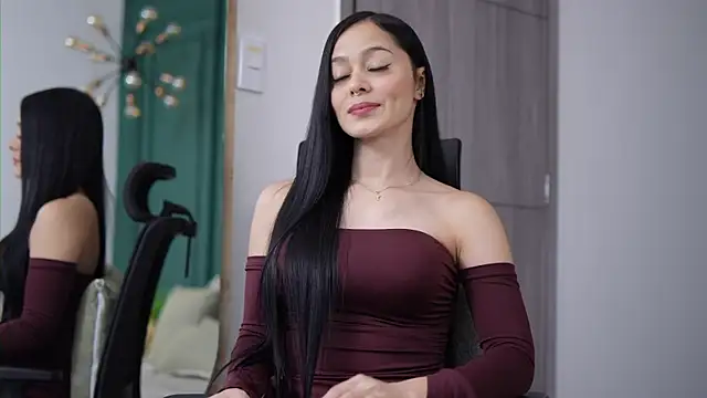 rubyhill 2711 online show from 09/10/25, 11:05