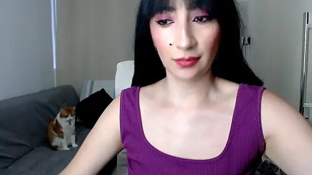 Laura-pervert online show from 10/30/25, 10:32