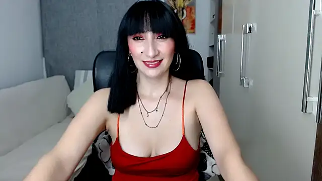 Laura-pervert online show from 11/30/25, 11:09