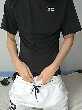 itsme LEON online show from 03/05/25, 01:06