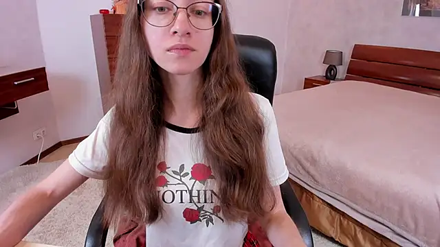 Pantyhose Mila online show from 10/17/25, 07:16