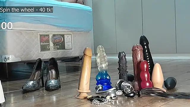 Snapshot of rafaslave chatting on 02/14/25, 04:15 rafaslave online show from 02/14/25, 04:15