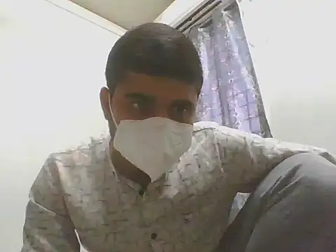 Ishan003 online show from 02/17/25, 12:48