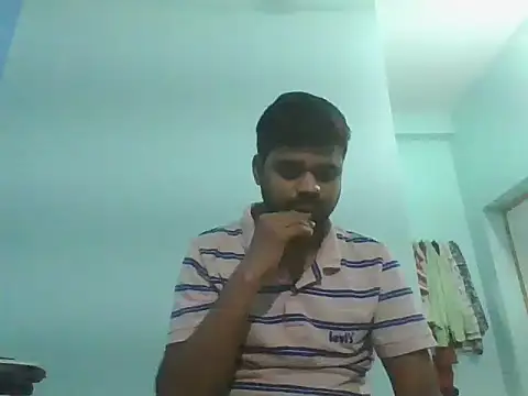 Snapshot of Ishan003 chatting on 07/08/26, 04:00 Ishan003 online show from 07/08/26, 04:00
