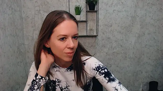 GloriaSi  online show from 02/12/25, 10:24