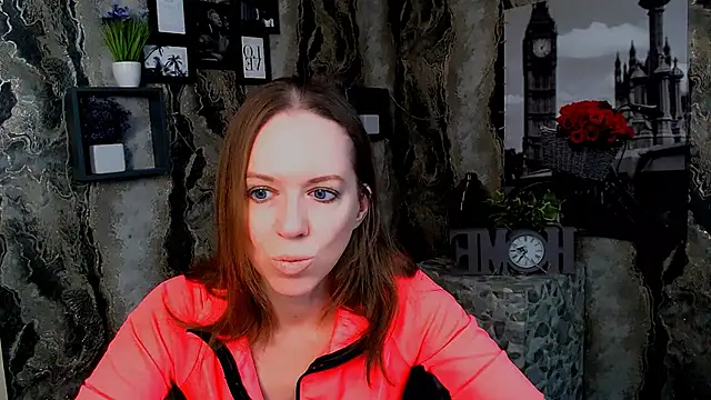 GloriaSi  online show from 11/25/25, 09:09