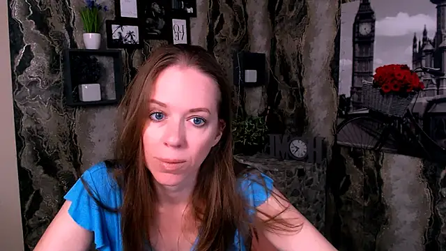 Snapshot of GloriaSi_ chatting on 06/10/26, 02:56 GloriaSi online show from 06/10/26, 02:56