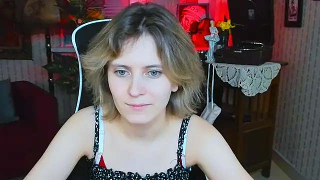 LolaAsmus online show from 12/30/24, 04:19