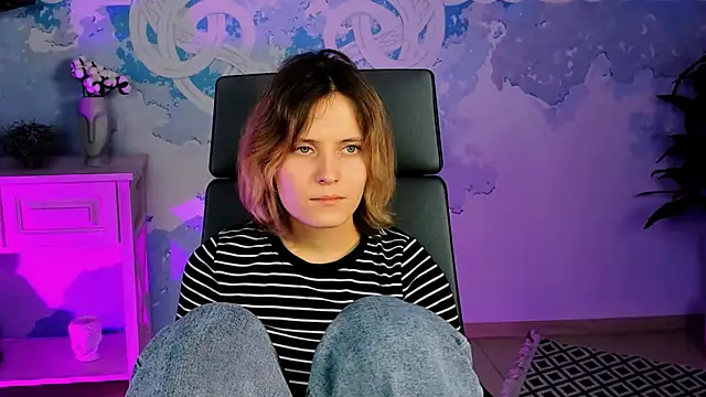 LolaAsmus online show from 01/31/25, 02:17