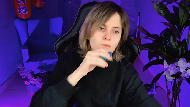 LolaAsmus online show from 02/04/25, 05:10