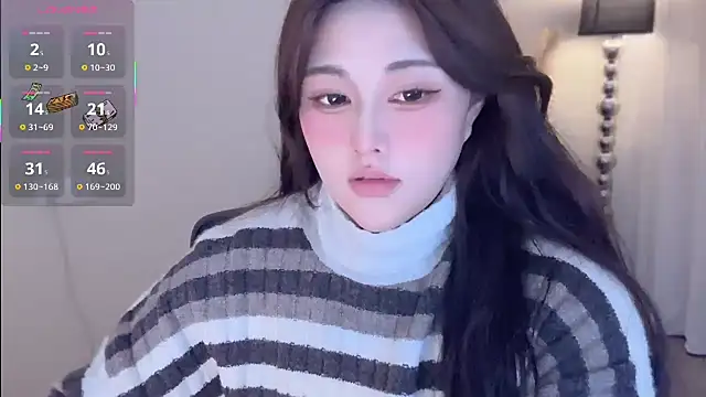 Strawberrybabyy1 online show from 10/25/25, 05:40