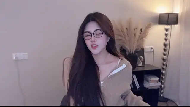 Strawberrybabyy1 online show from 01/07/26, 12:51