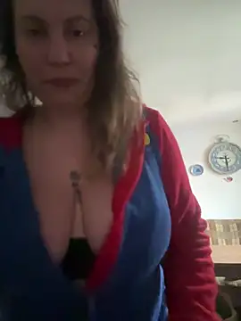 Snapshot of Yanacool007 chatting on 02/02/26, 08:35 Yanacool007 online show from 02/02/26, 08:35