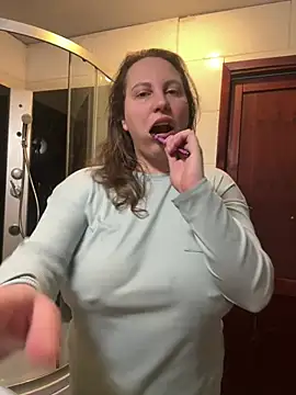 Snapshot of Yanacool007 chatting on 02/09/26, 01:04 Yanacool007 online show from 02/09/26, 01:04