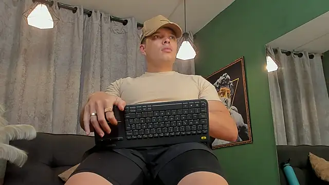 Snapshot of Jake_Tylerr_ chatting on 03/30/26, 06:31 Jake Tylerr online show from 03/30/26, 06:31