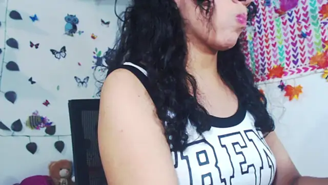 Alisxon4u online show from 02/11/25, 04:11