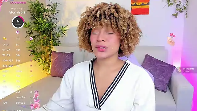 natty romanof 18 online show from 04/14/26, 12:11