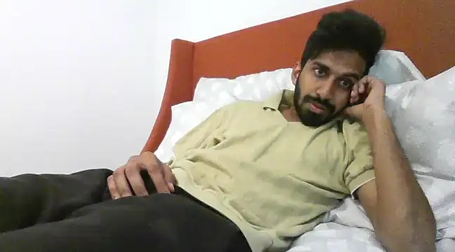 skinny  boy   online show from 12/11/24, 07:03