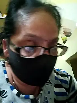 heenage online show from 01/11/25, 01:32