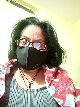 heenage online show from 01/19/25, 01:10