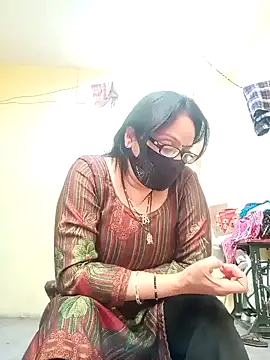 heenage online show from 01/26/25, 09:51