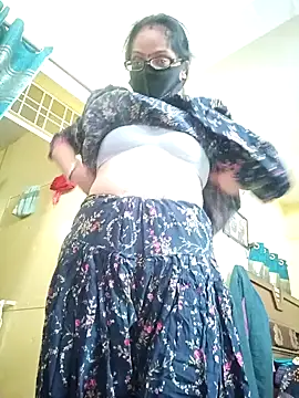 heenage online show from 02/03/25, 04:04