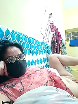 heenage online show from 09/11/25, 03:28