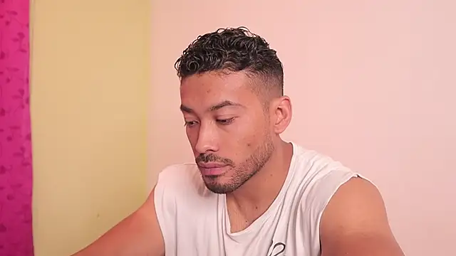 freddsexxx online show from 12/01/25, 02:22