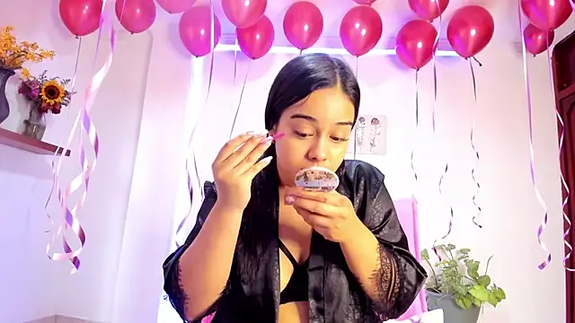 anniesweet- online show from 10/15/25, 01:44