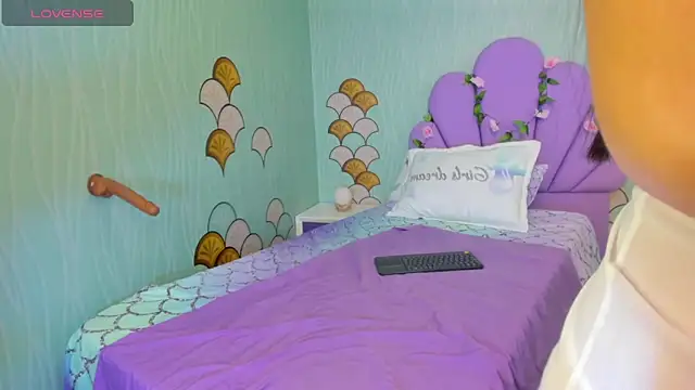 Skinny Linda online show from 01/24/25, 05:00