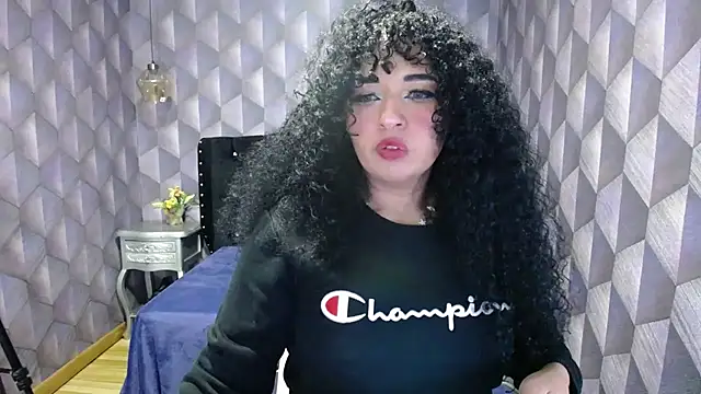 Sofiacowperx online show from 02/11/25, 04:02
